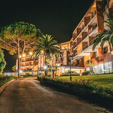 Hotiday Room Collection - Porto Azzurro Каполивери Екстериор снимка