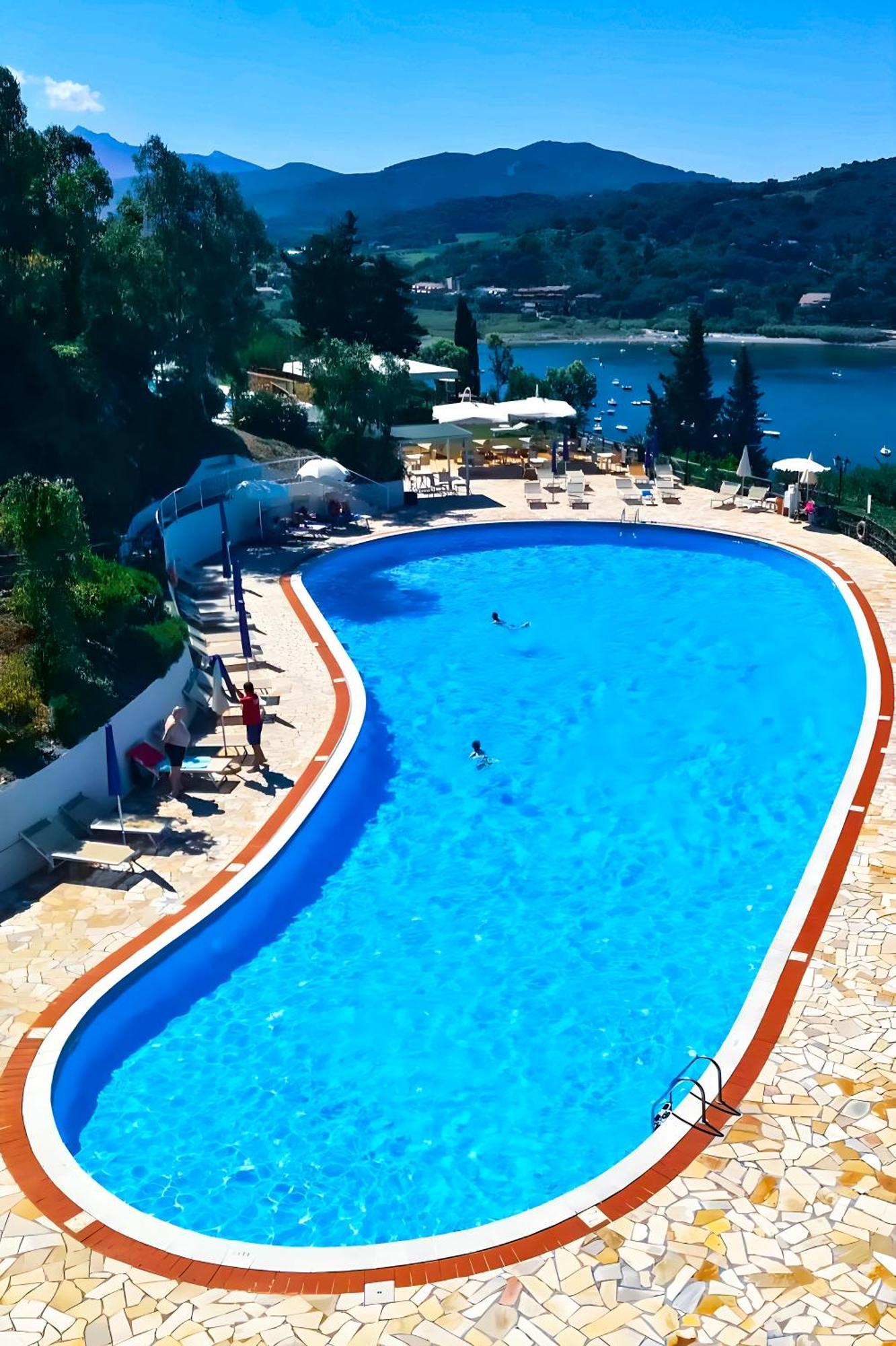 Hotiday Room Collection - Porto Azzurro Каполивери Екстериор снимка