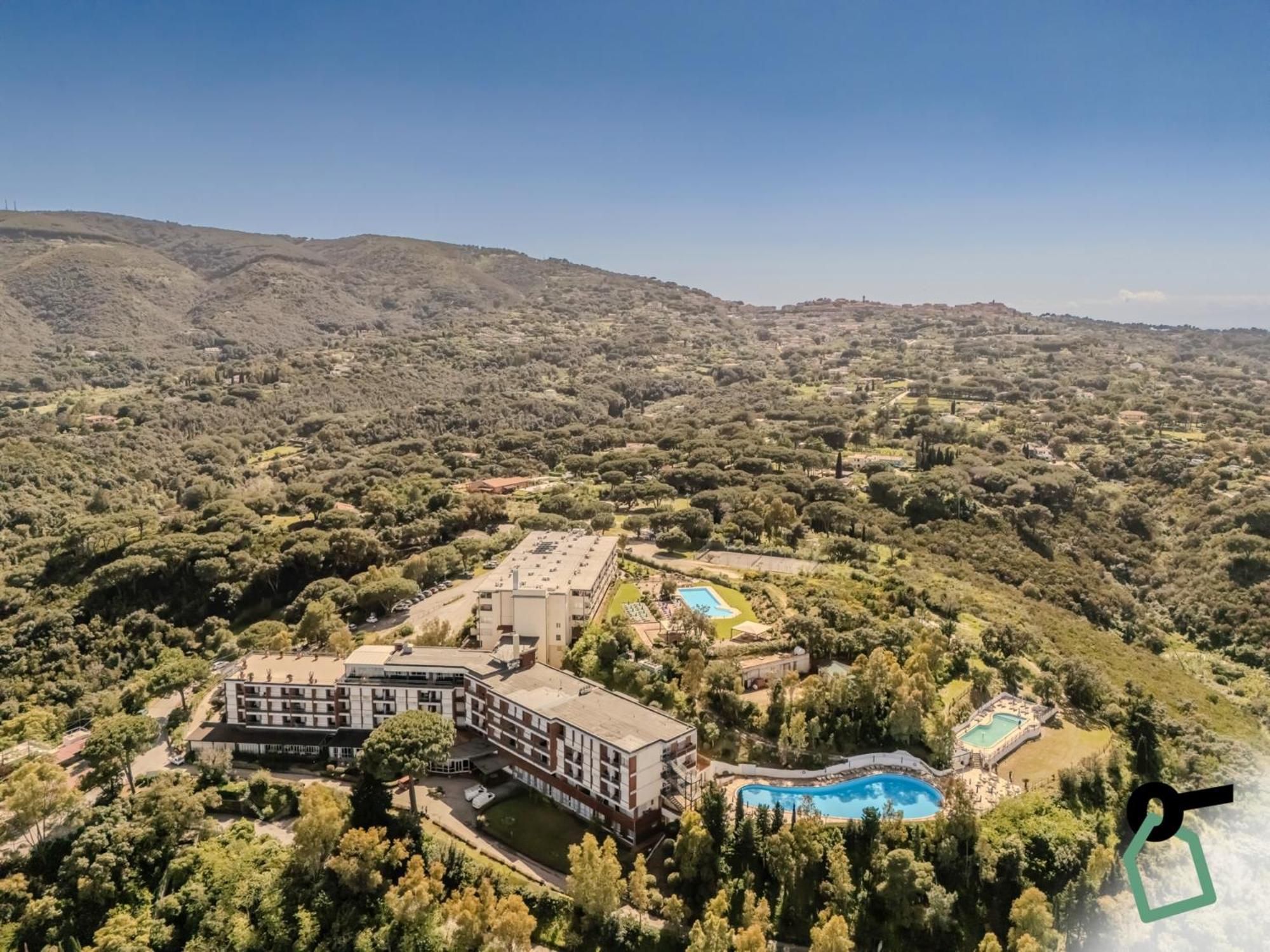 Hotiday Room Collection - Porto Azzurro Каполивери Екстериор снимка