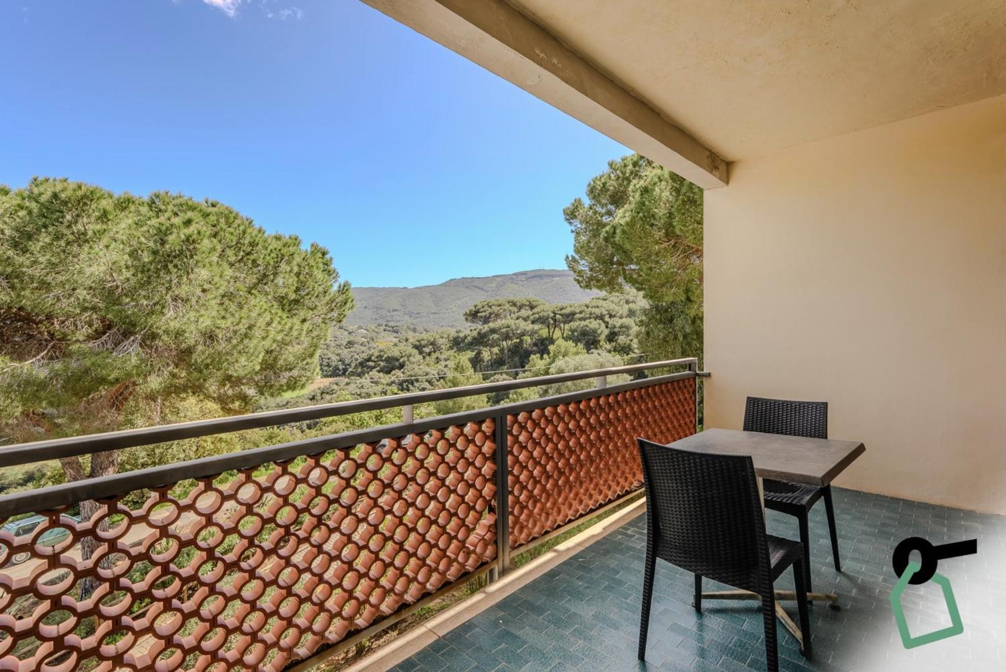 Hotiday Room Collection - Porto Azzurro Каполивери Екстериор снимка