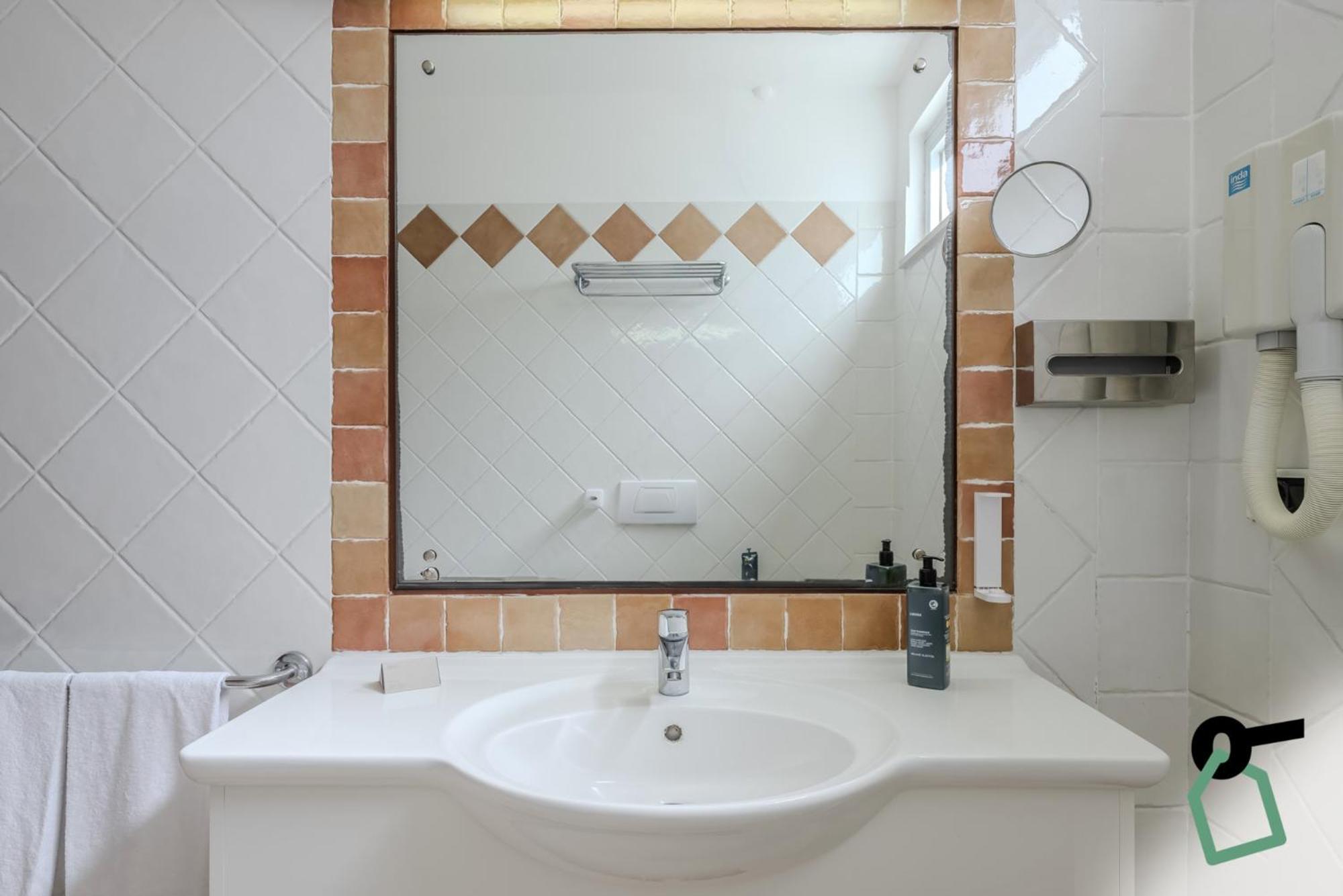 Hotiday Room Collection - Porto Azzurro Каполивери Екстериор снимка